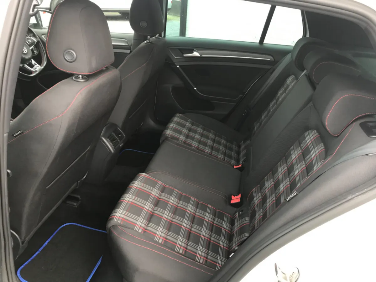 Volkswagen Golf Hatchback, Petrol, 2019, White