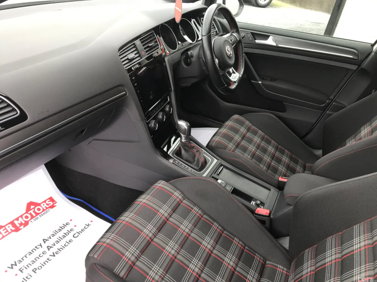 Volkswagen Golf Hatchback, Petrol, 2019, White