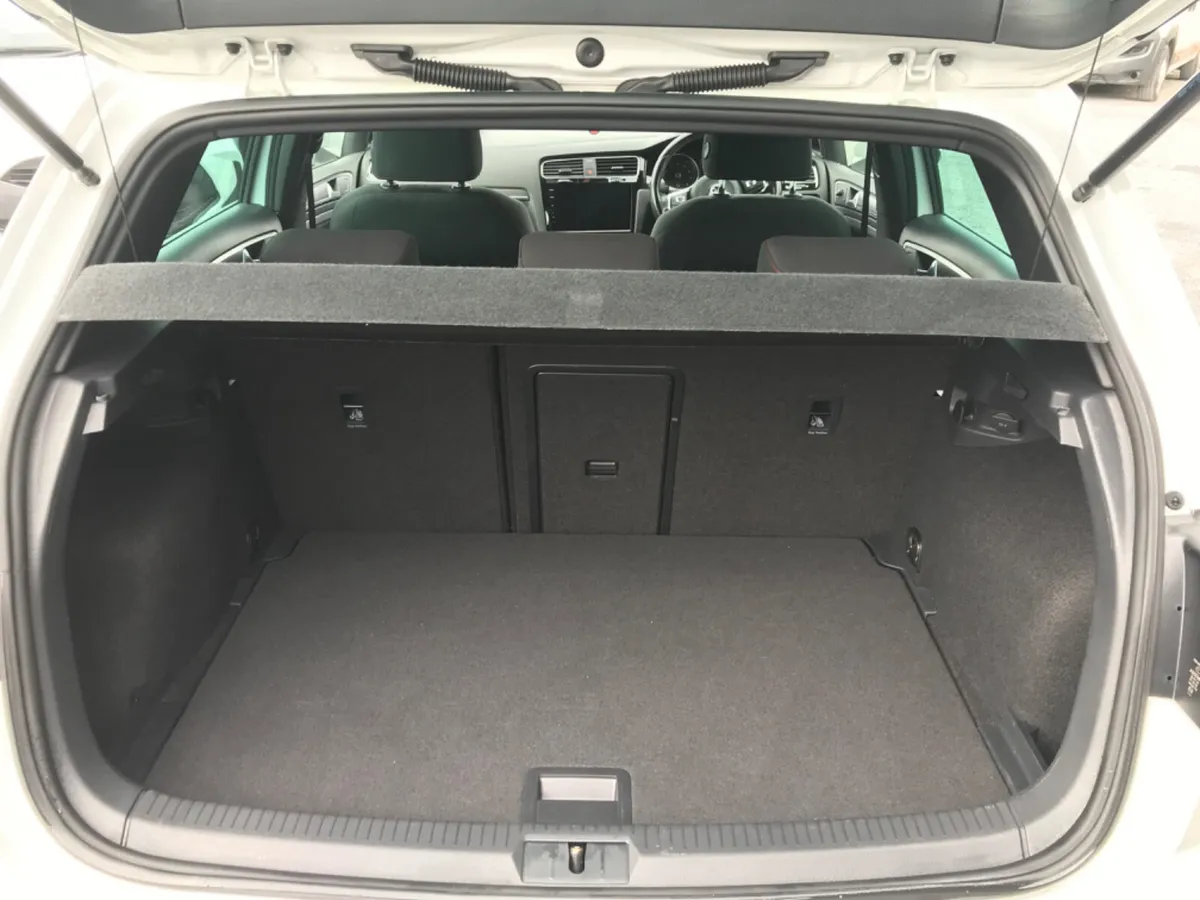 Volkswagen Golf Hatchback, Petrol, 2019, White
