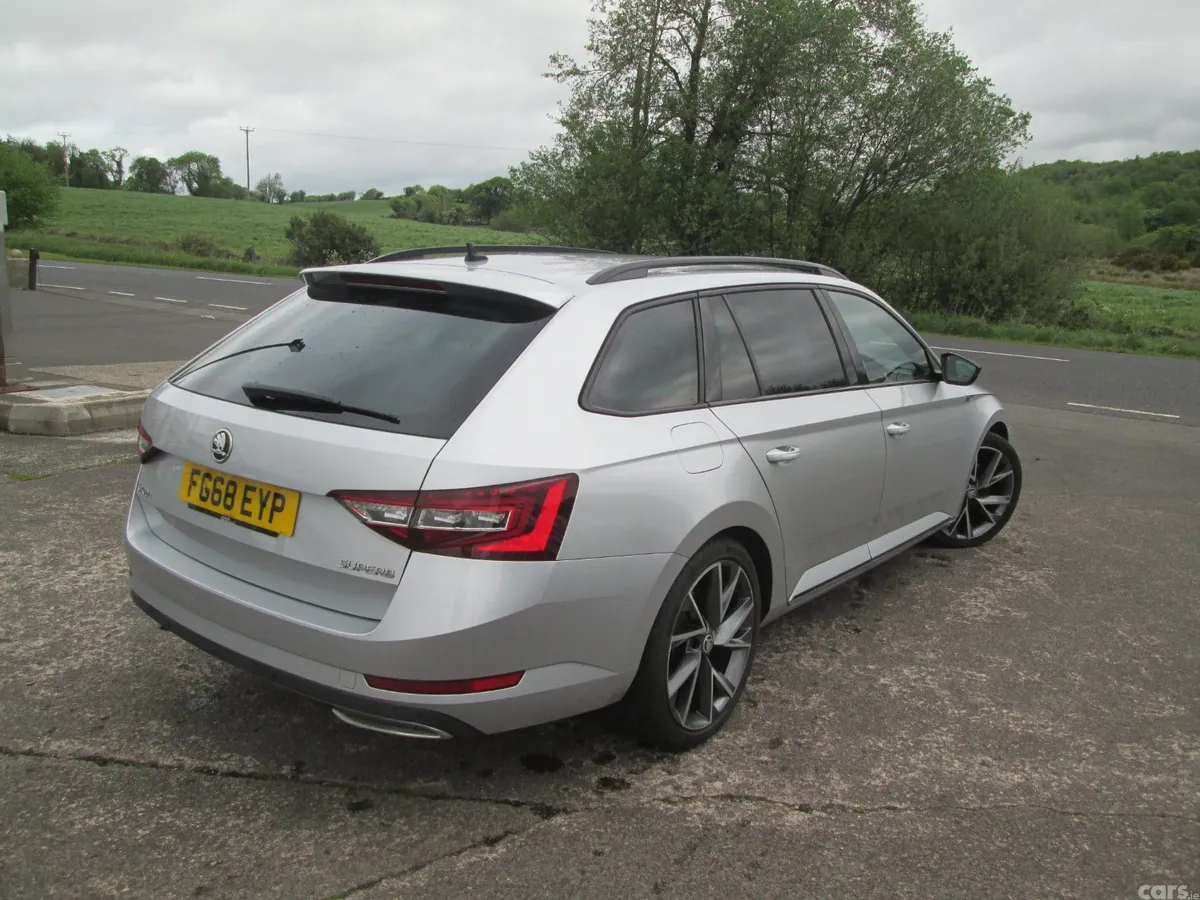 Skoda Superb Estate, Diesel, 2018, Silver