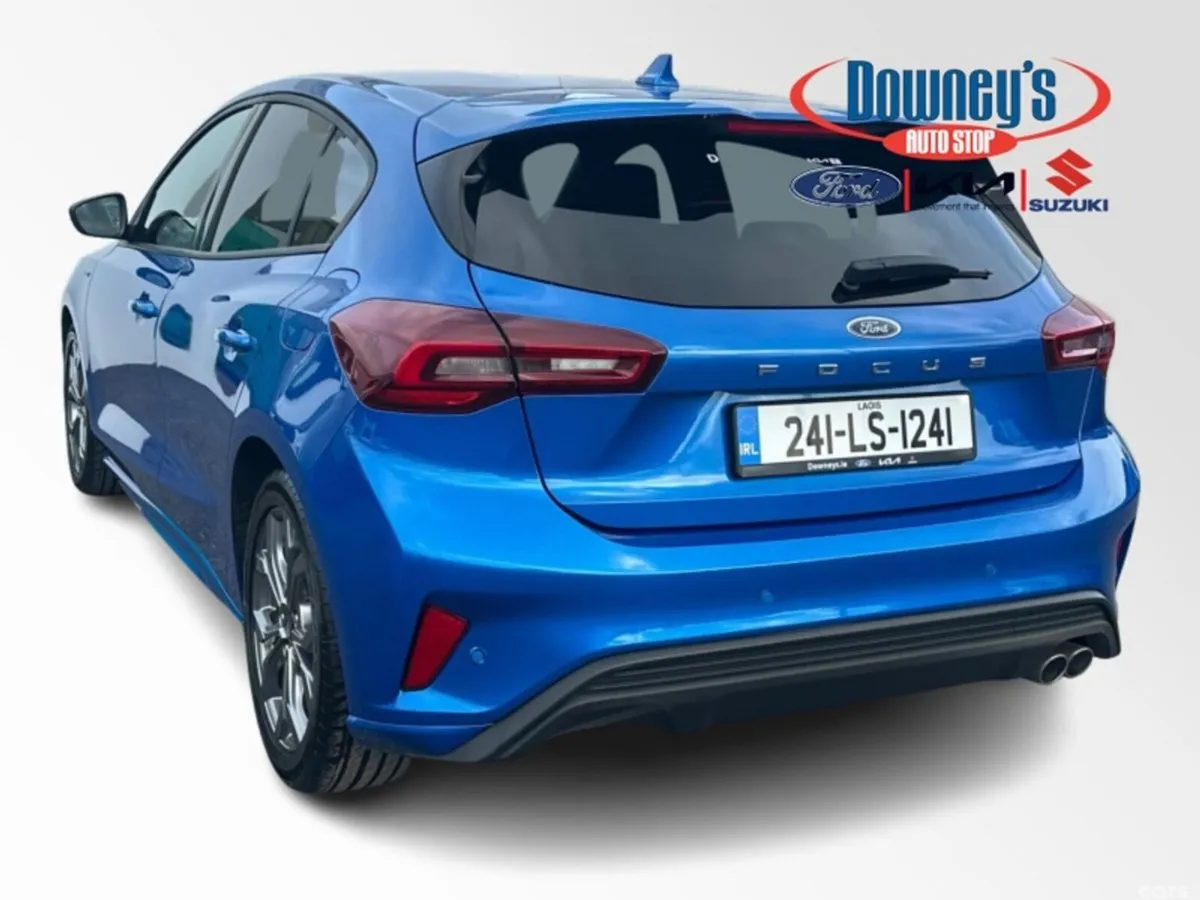 Ford Focus Hatchback, Diesel, 2024, Blue