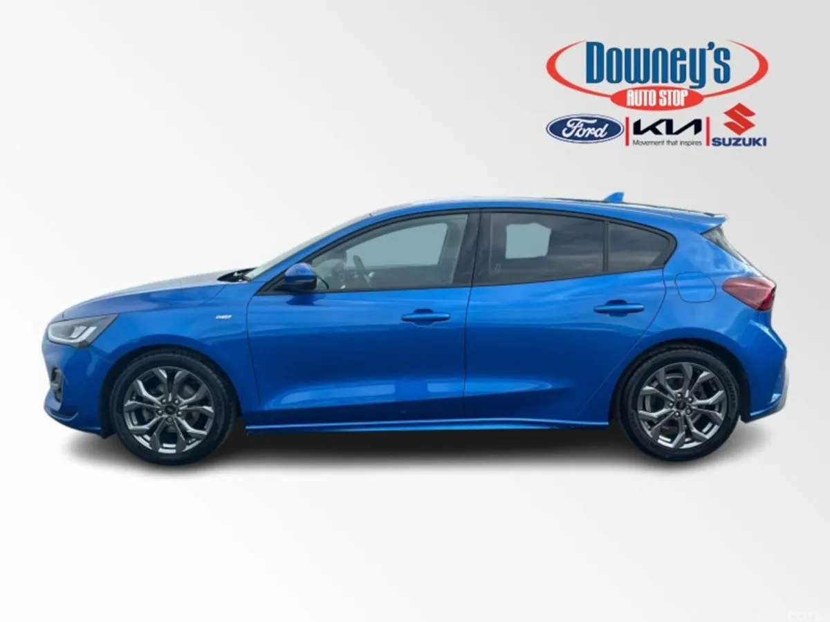 Ford Focus Hatchback, Diesel, 2024, Blue