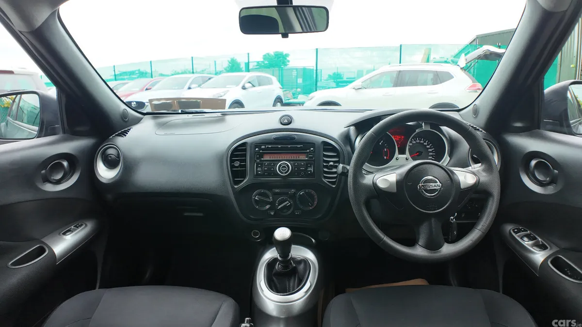 Nissan Juke SUV, Diesel, 2018, Grey