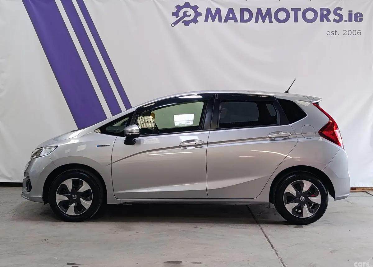 Honda Fit Hatchback, Petrol Hybrid, 2020, Silver