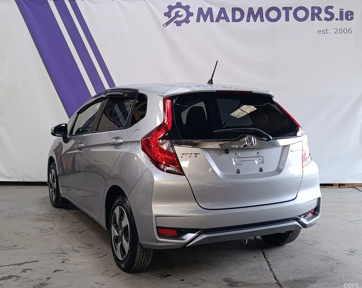 Honda Fit Hatchback, Petrol Hybrid, 2020, Silver