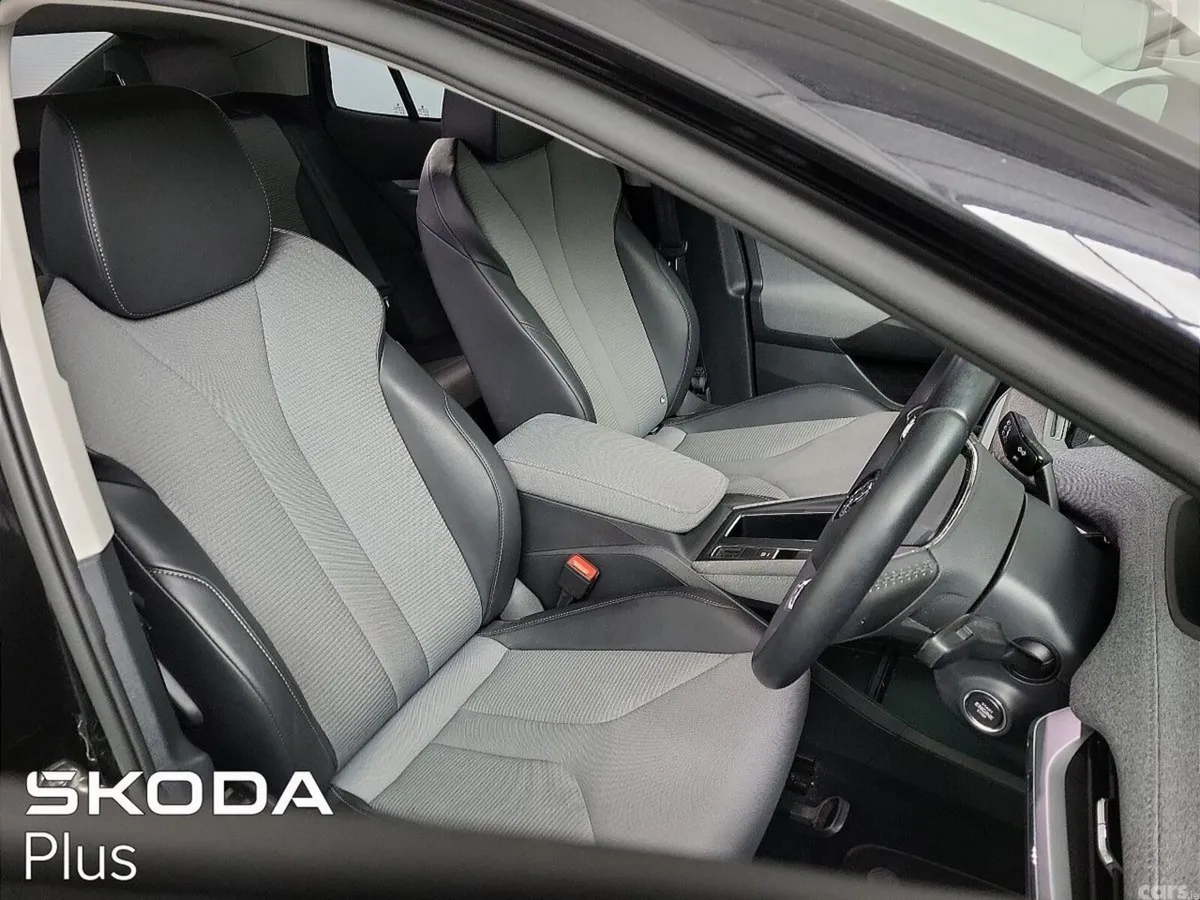Skoda Enyaq Hatchback, Electric, 2023, Black
