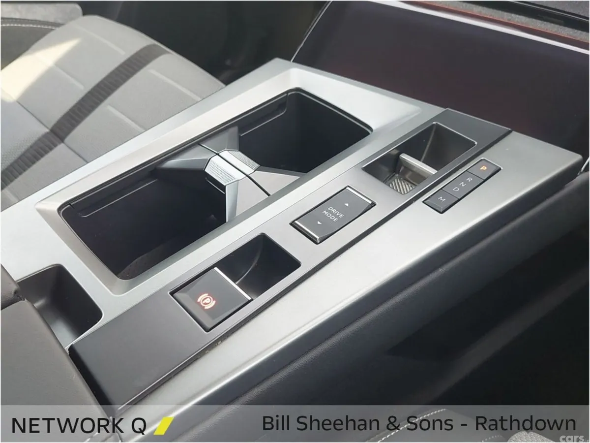 Opel Grandland SUV, Petrol Hybrid, 2025, Green