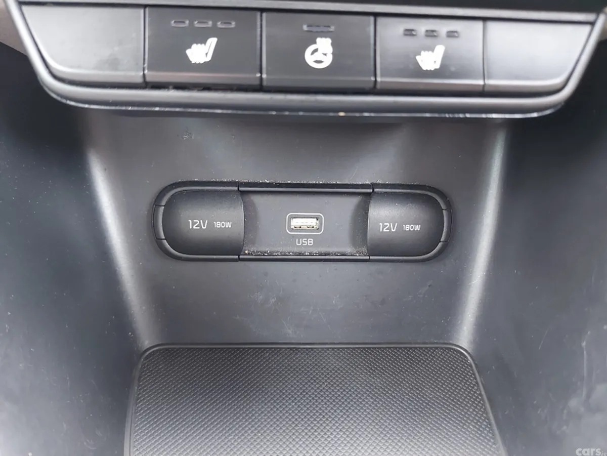 Kia Sportage MPV, Diesel, 2019, Red