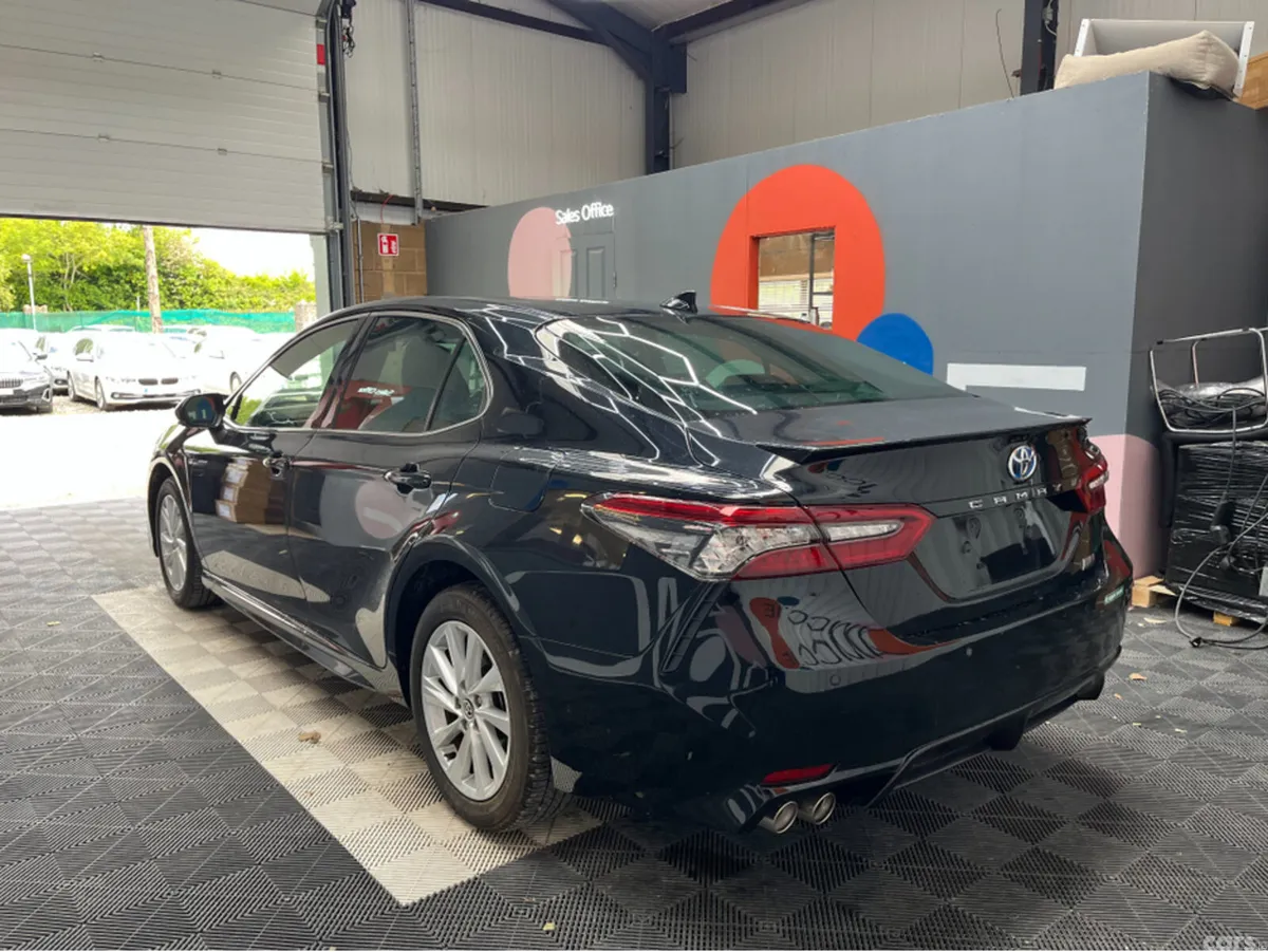 Toyota Camry Saloon, Petrol Hybrid, 2023, Black