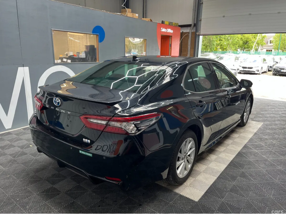 Toyota Camry Saloon, Petrol Hybrid, 2023, Black