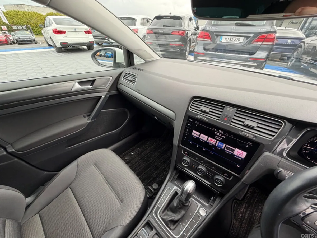 Volkswagen Golf Estate, Petrol, 2019, White