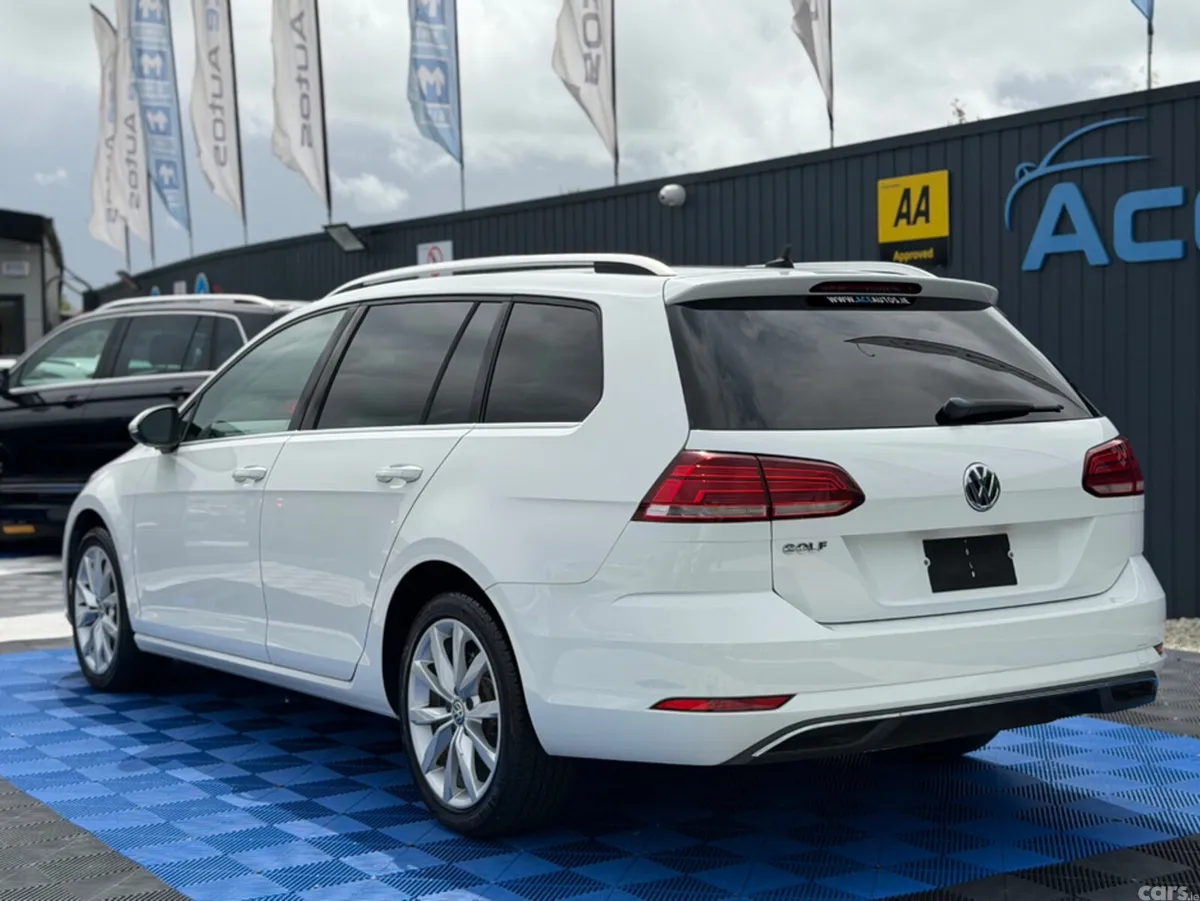 Volkswagen Golf Estate, Petrol, 2019, White