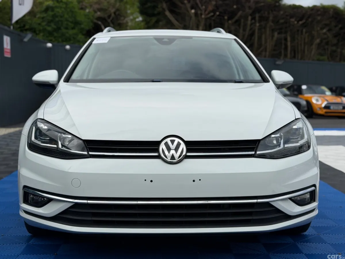 Volkswagen Golf Estate, Petrol, 2019, White