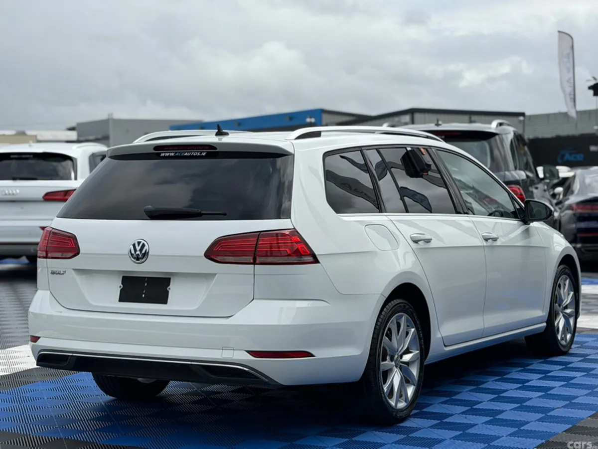 Volkswagen Golf Estate, Petrol, 2019, White