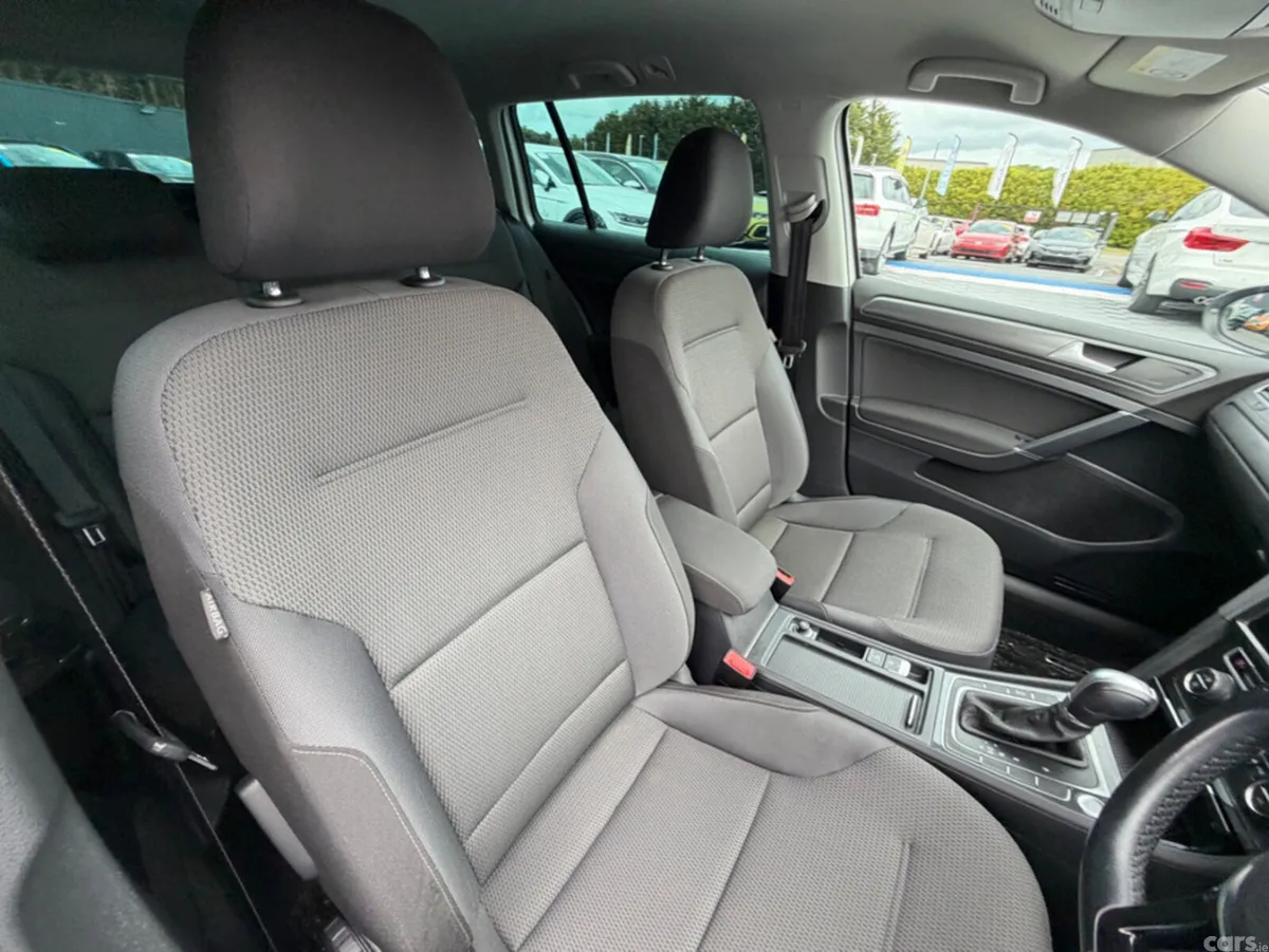 Volkswagen Golf Estate, Petrol, 2019, White