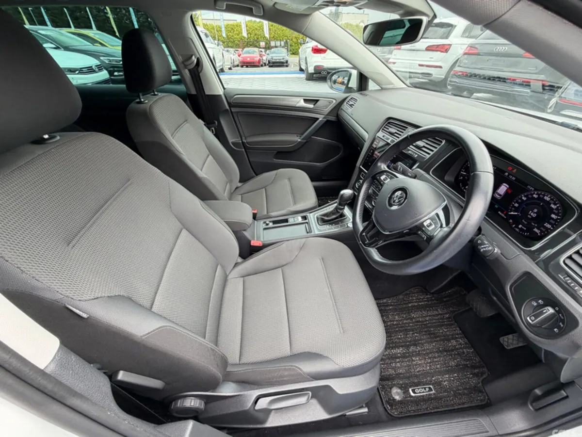 Volkswagen Golf Estate, Petrol, 2019, White