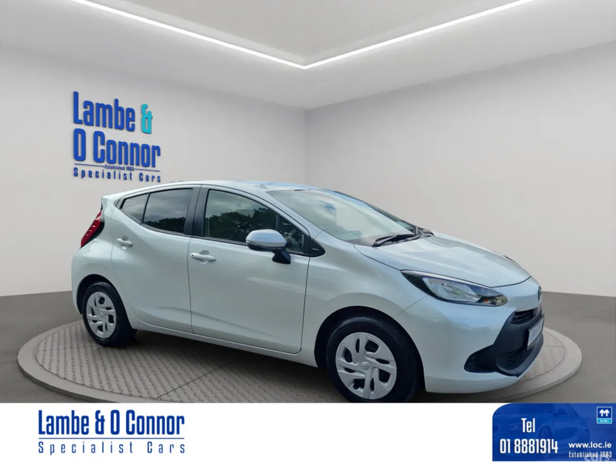 Toyota Aqua Hatchback, Petrol Hybrid, 2021, White