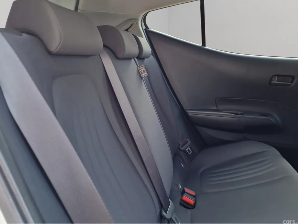 Toyota Aqua Hatchback, Petrol Hybrid, 2021, White