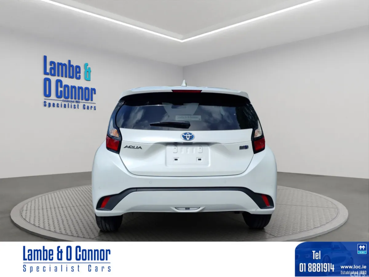 Toyota Aqua Hatchback, Petrol Hybrid, 2021, White