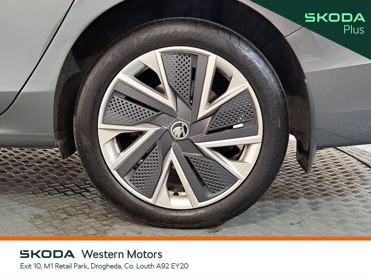 Skoda Superb Saloon, Diesel, 2024, Grey