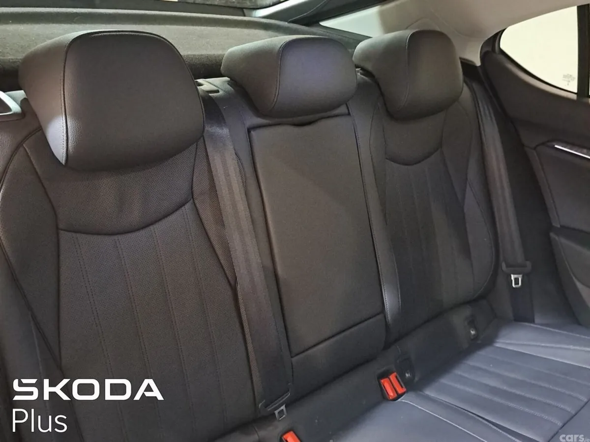Skoda Superb Saloon, Diesel, 2024, Grey