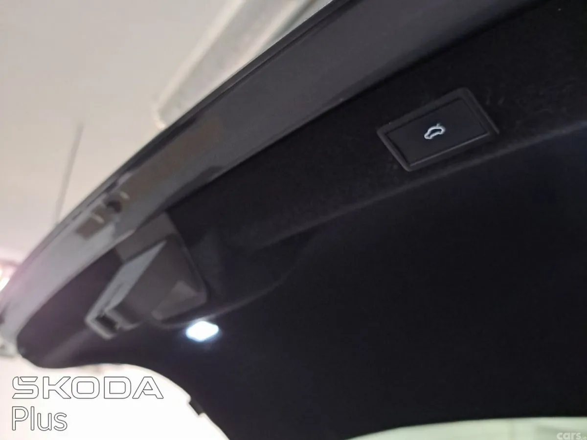 Skoda Superb Saloon, Diesel, 2024, Grey