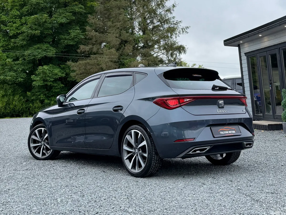 SEAT Leon Hatchback, Diesel, 2020, Grey