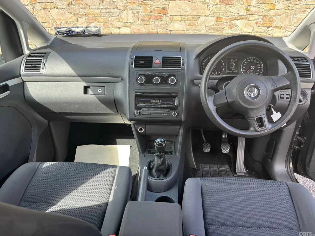 Volkswagen Touran MPV, Diesel, 2015, Grey