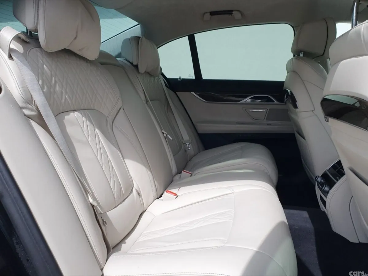 BMW 7-Series Saloon, Diesel, 2019, Black