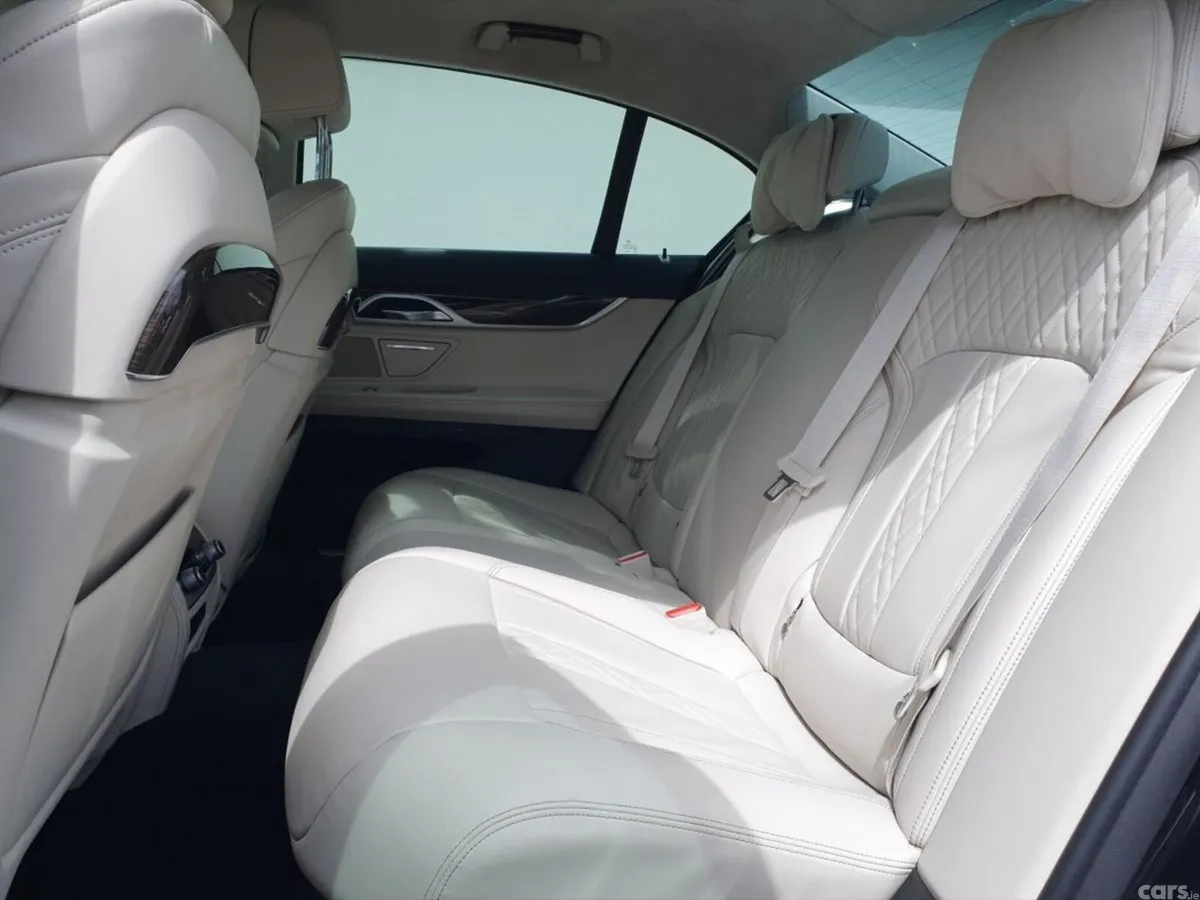 BMW 7-Series Saloon, Diesel, 2019, Black