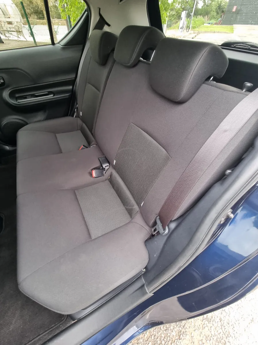 Toyota Aqua Hatchback, Petrol Hybrid, 2019, Blue