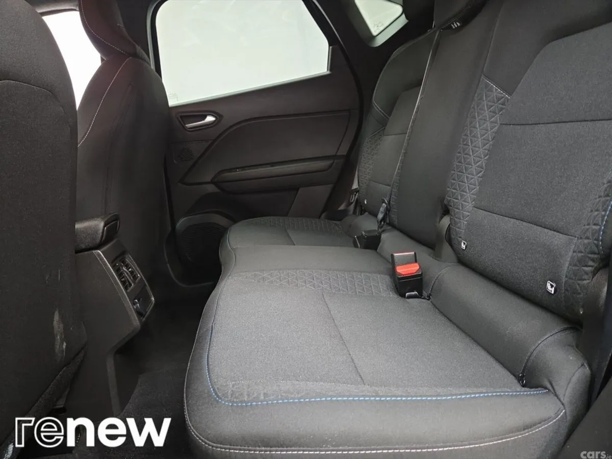 Renault Captur Hatchback, Petrol, 2025, Black
