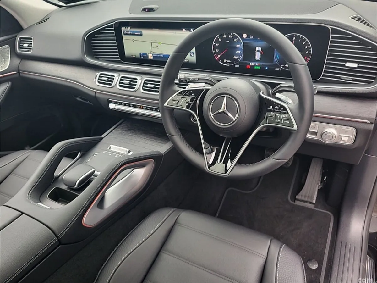 Mercedes-Benz GLE SUV, Diesel Plug-in Hybrid, 2027, Black