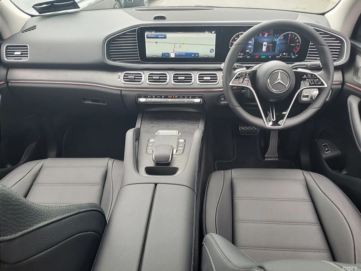 Mercedes-Benz GLE SUV, Diesel Plug-in Hybrid, 2027, Black