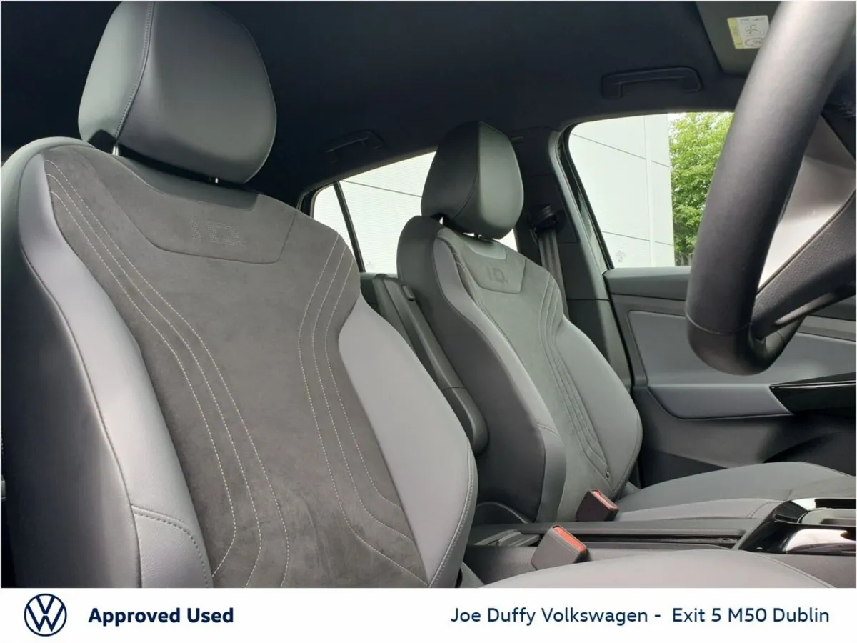 Volkswagen ID.5 Estate, Electric, 2025, Black