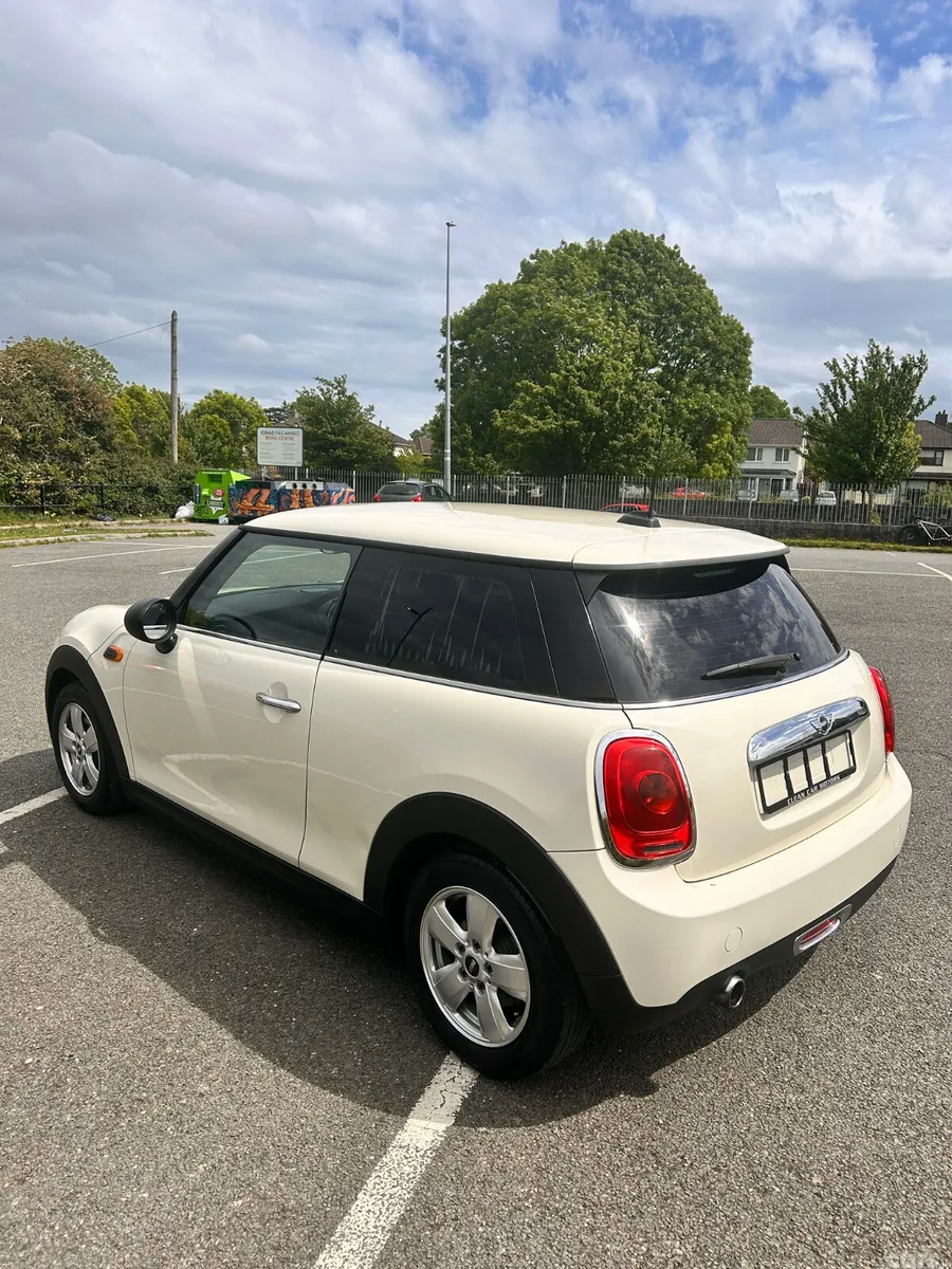 Mini Mini Hatchback, Petrol, 2015, White