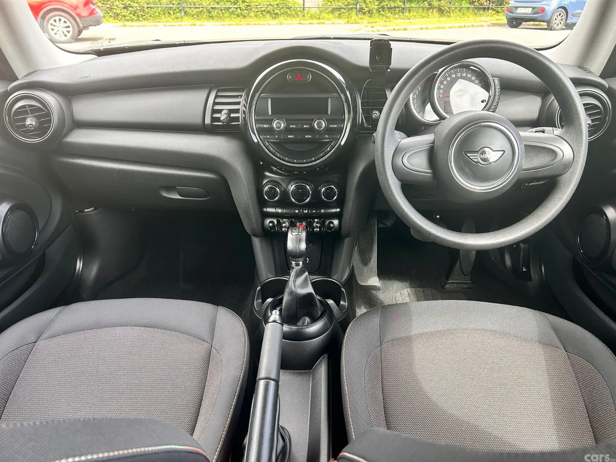 Mini Mini Hatchback, Petrol, 2015, White