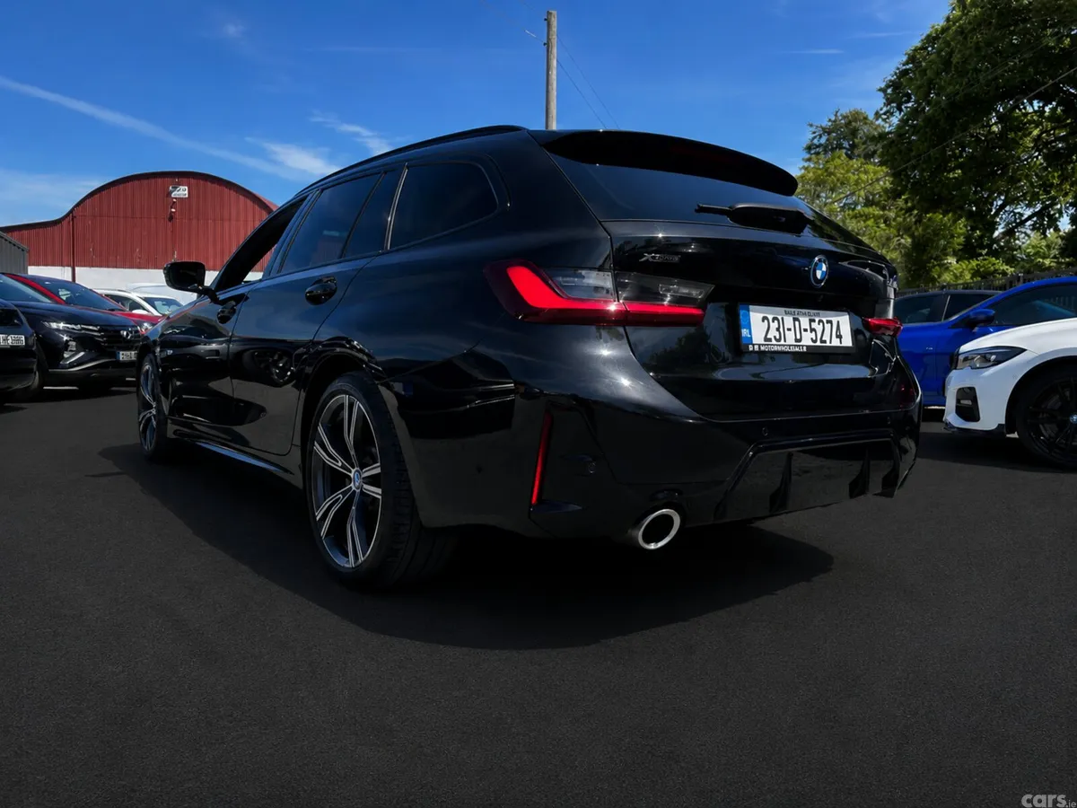 BMW 3-Series Estate, Petrol Plug-in Hybrid, 2023, Black
