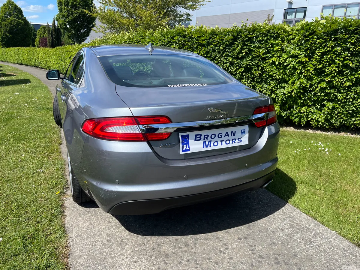 Jaguar XF Saloon, Diesel, 2015, Grey