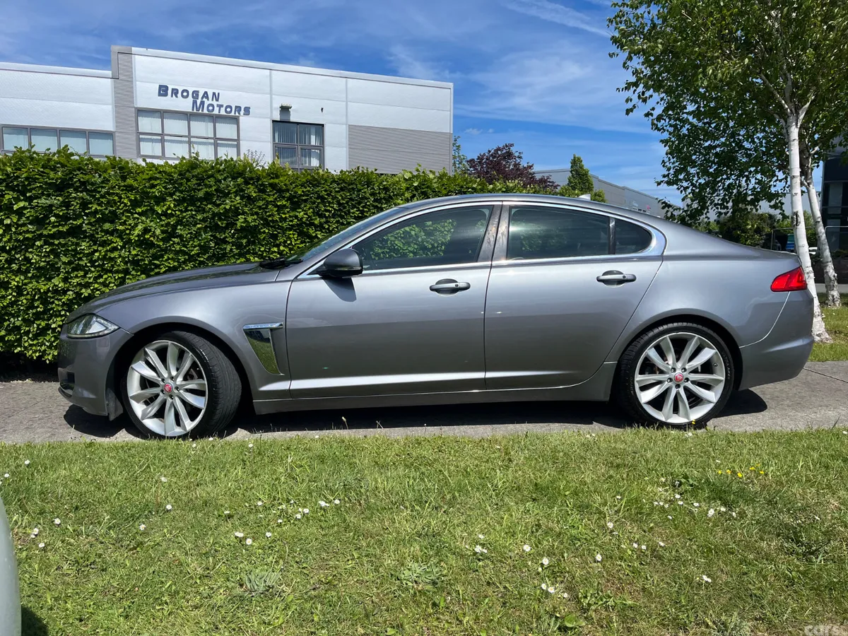 Jaguar XF Saloon, Diesel, 2015, Grey