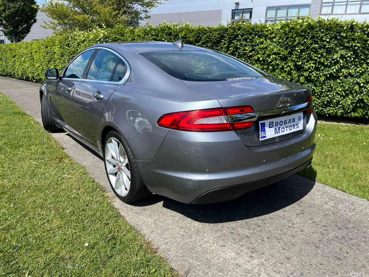 Jaguar XF Saloon, Diesel, 2015, Grey