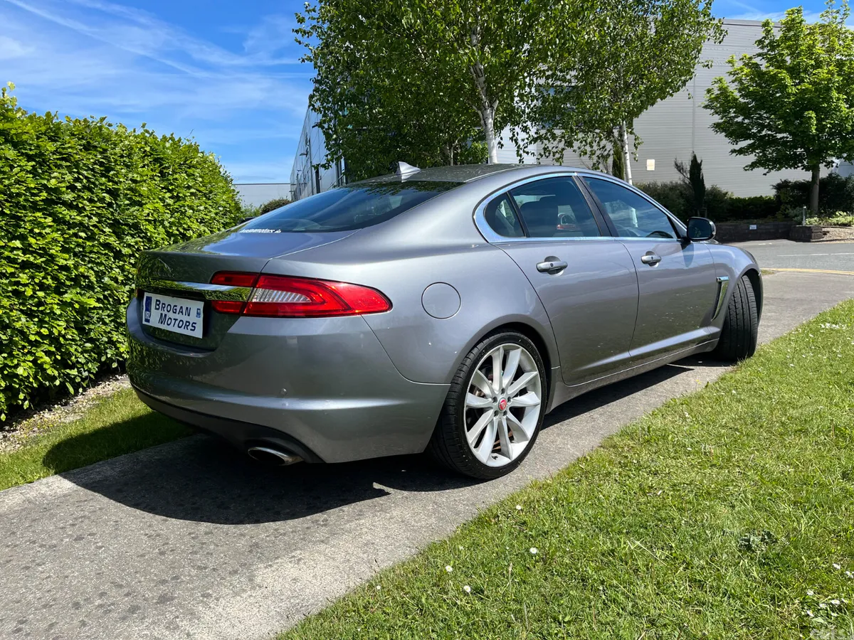 Jaguar XF Saloon, Diesel, 2015, Grey