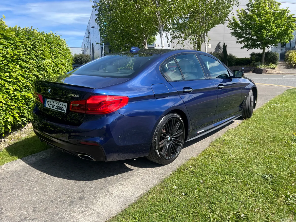 BMW 5-Series Saloon, Petrol Plug-in Hybrid, 2017, Blue