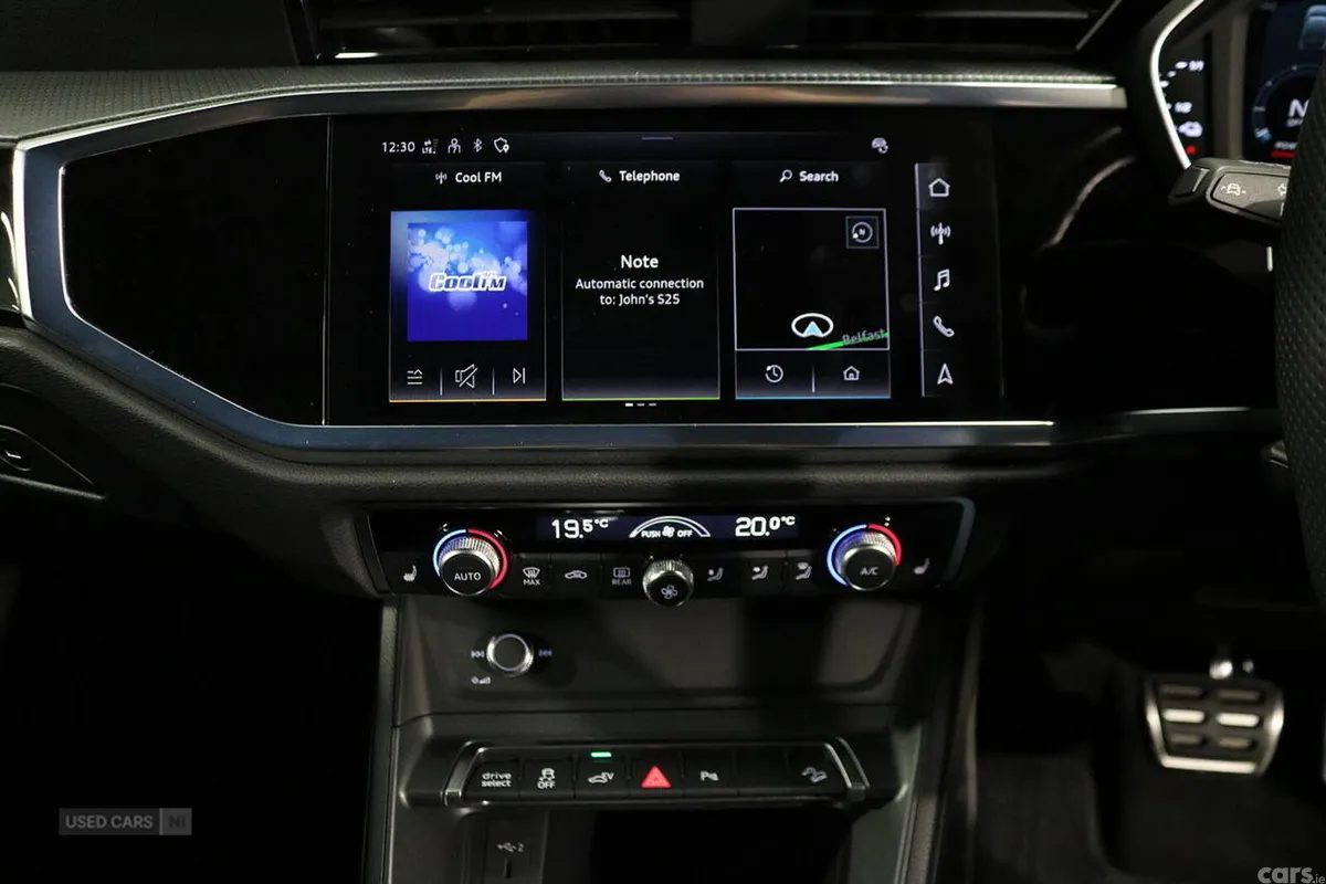 Audi Q3 SUV, Petrol Hybrid, 2023, Grey