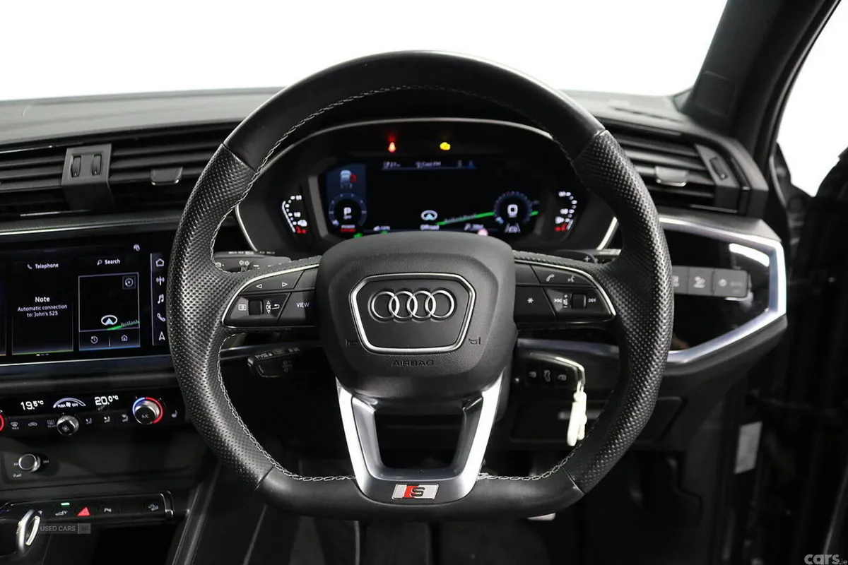 Audi Q3 SUV, Petrol Hybrid, 2023, Grey