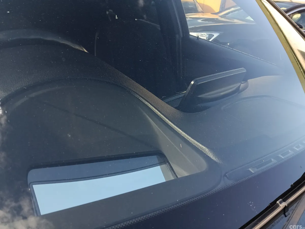 BMW 3-Series Saloon, Petrol Plug-in Hybrid, 2016, White