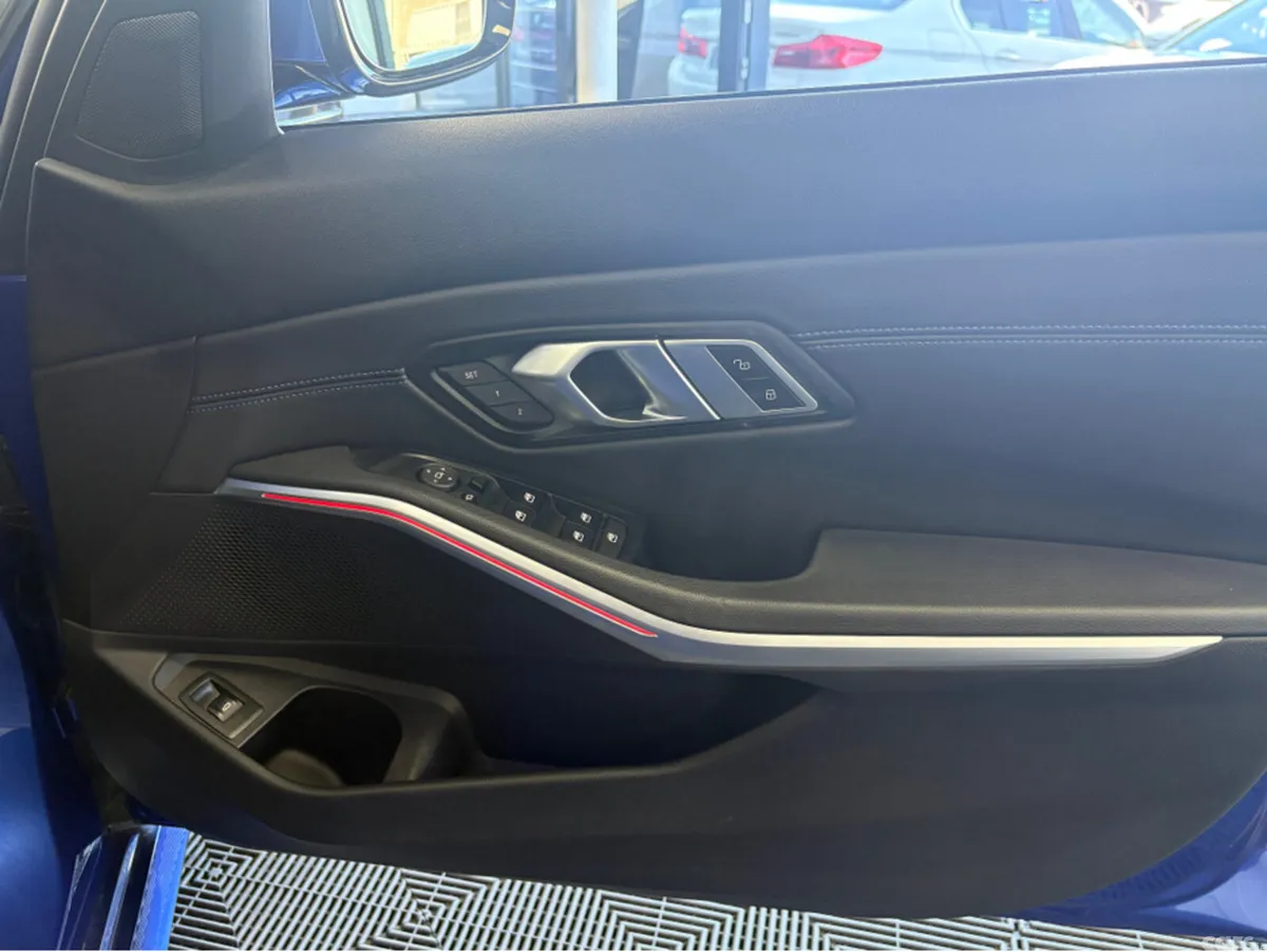 BMW 3-Series Saloon, Diesel, 2021, Blue