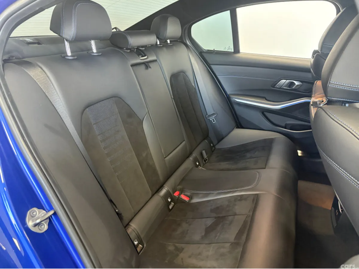 BMW 3-Series Saloon, Diesel, 2021, Blue