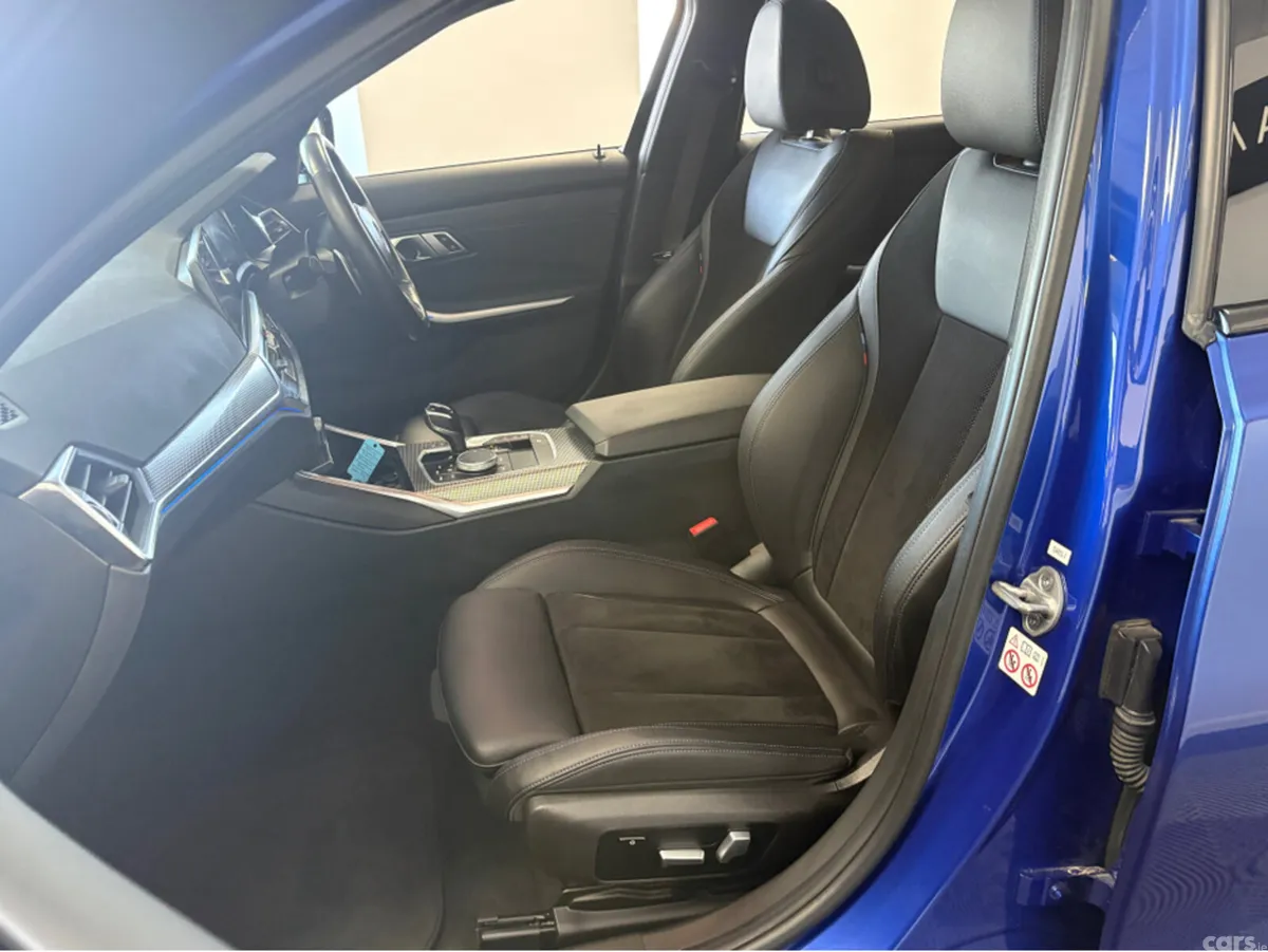 BMW 3-Series Saloon, Diesel, 2021, Blue