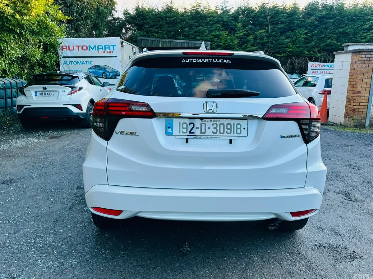 Honda Vezel Estate, Petrol Hybrid, 2019, White